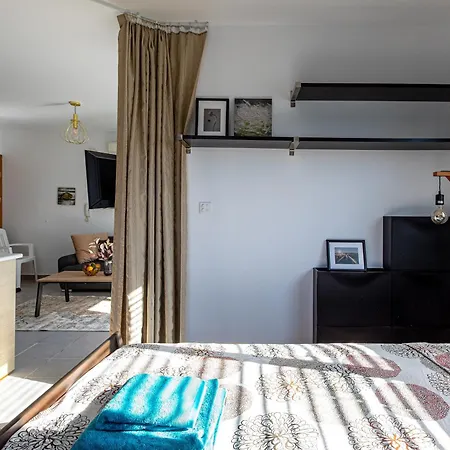 Cosy At Lykavitos Apartment