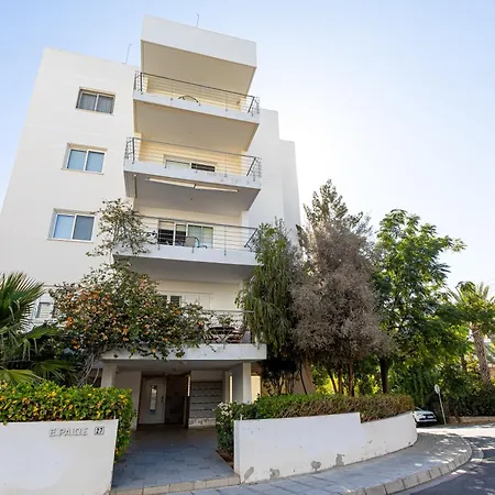 Cosy At Lykavitos * Nicósia